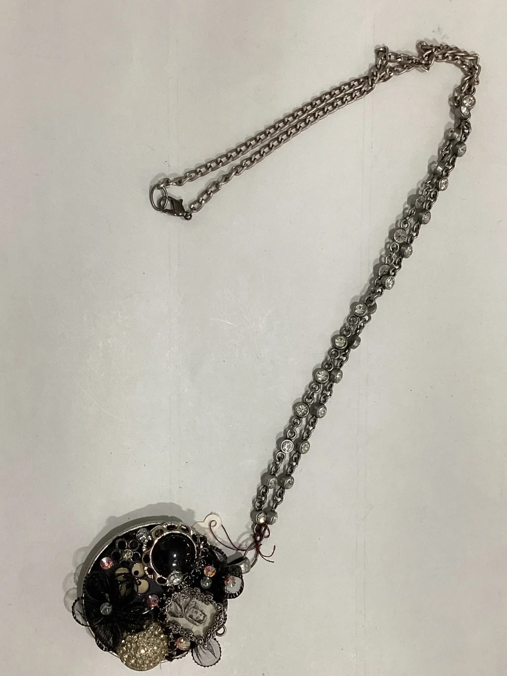 Vintage-Inspired Black and Silver Pendant Necklace